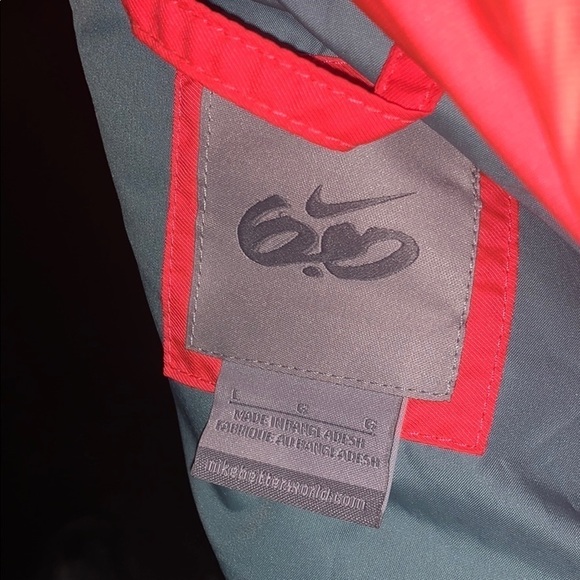 NWOT Nike vest 6.0 size- L - Picture 3 of 3